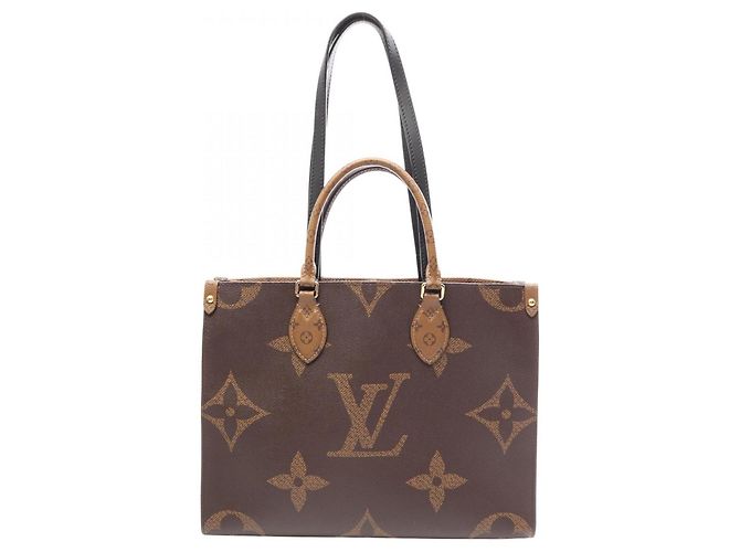 Saco Tote Louis Vuitton OnTheGo MM Monogram Giant Reverse Marrom Bege