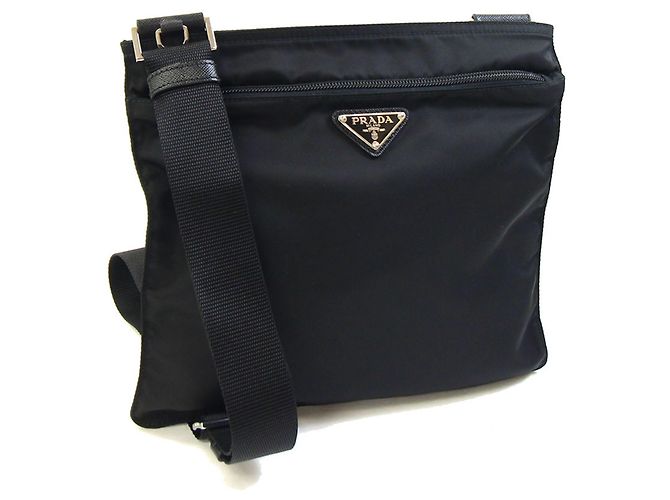 Borsa a tracolla Prada in nylon e pelle nera Nero