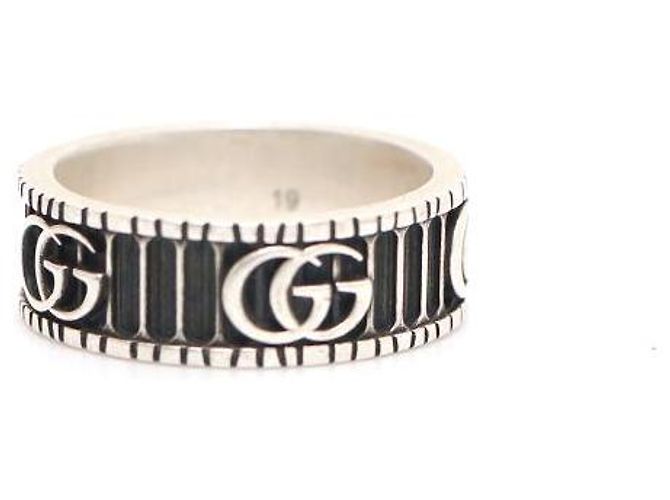 Gucci Bague large Marmont avec logo Double GG argenté