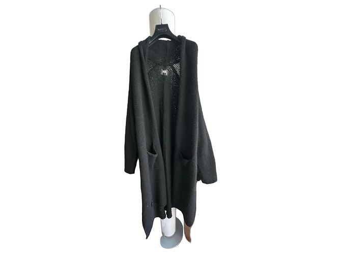 Munthe Plus Simonsen Abrigo largo de punto negro PLU con cuello grande