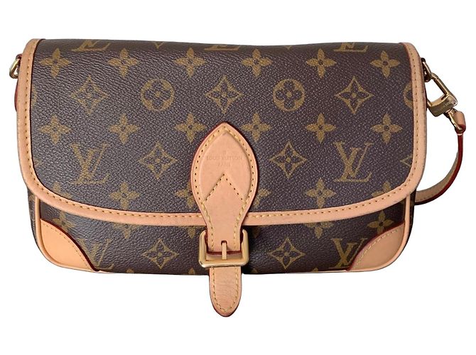 Louis Vuitton Diane Monogramme