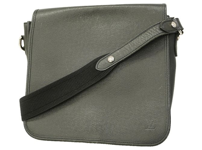 Borsa a tracolla Louis Vuitton Taiga Andrei Grigio