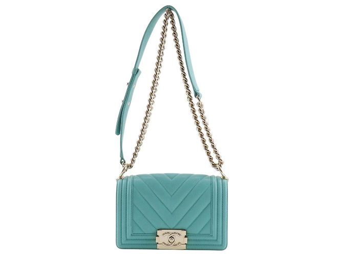 Le Boy Chanel Boy Caviar Small Verde