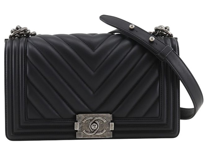 Le Boy Bolsa de Ombro Chanel Boy 25 com Corrente Preto