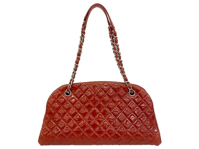 Bolsa de Ombro Chanel Matelassé com Corrente Vermelho