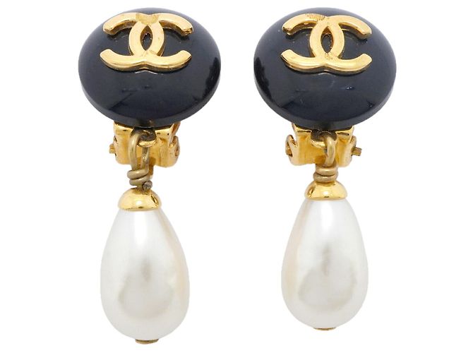 Orecchini a clip Chanel in nero e oro D'oro