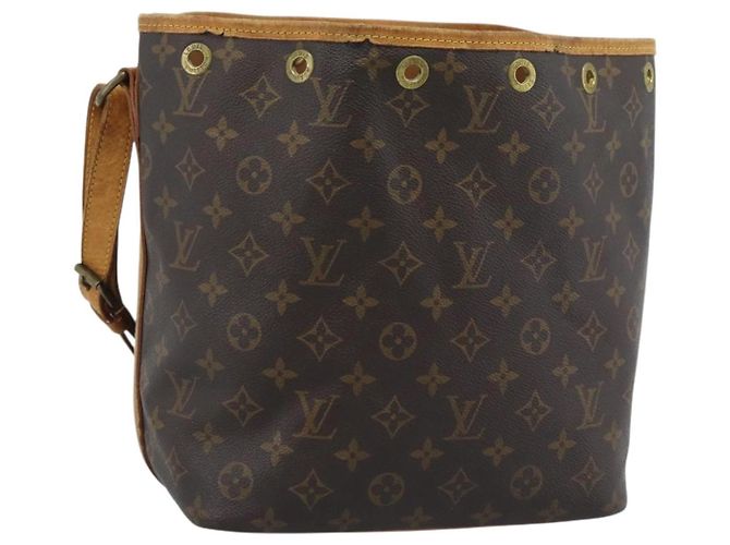 LOUIS VUITTON Monogram Petit Noe Shoulder Bag M42226 LV Auth 195085 Monograma