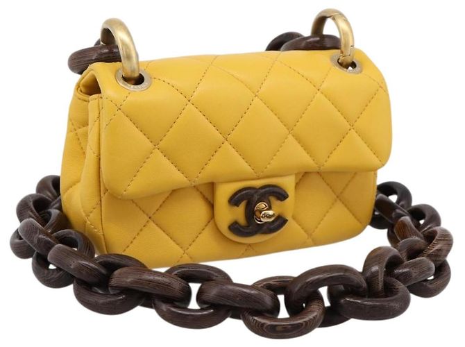 CHANEL Mini Matelasse 17 Borsa a catena Pelle d'Agnello Giallo Oro CC Auth 195513SAM D'oro