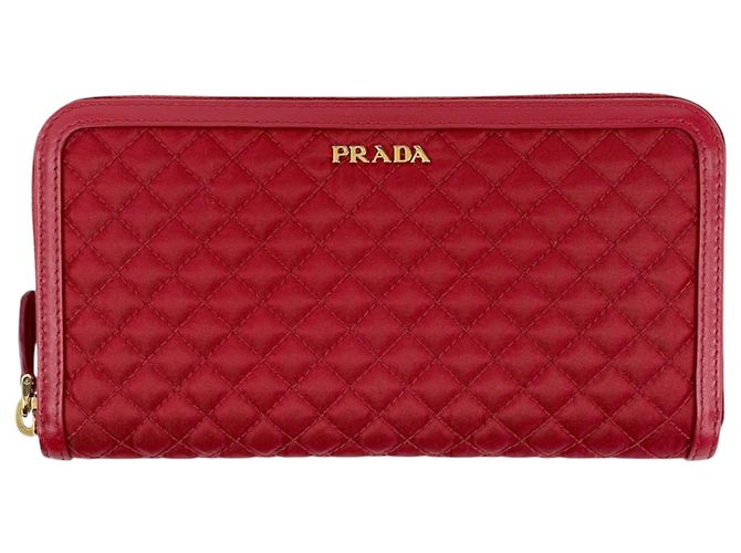 Cartera larga Prada roja 