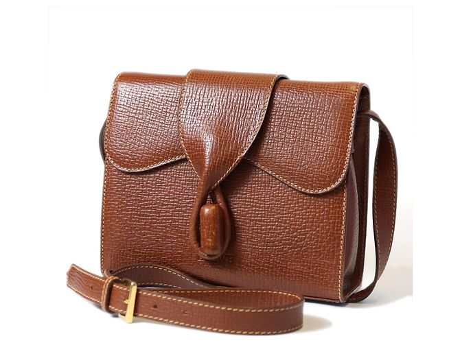 Bolsa de Ombro Loewe em Couro Castanho Marrom