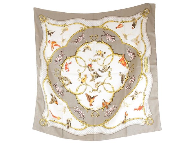 Hermès Foulard di seta Hermes in nero e grigio Marrone