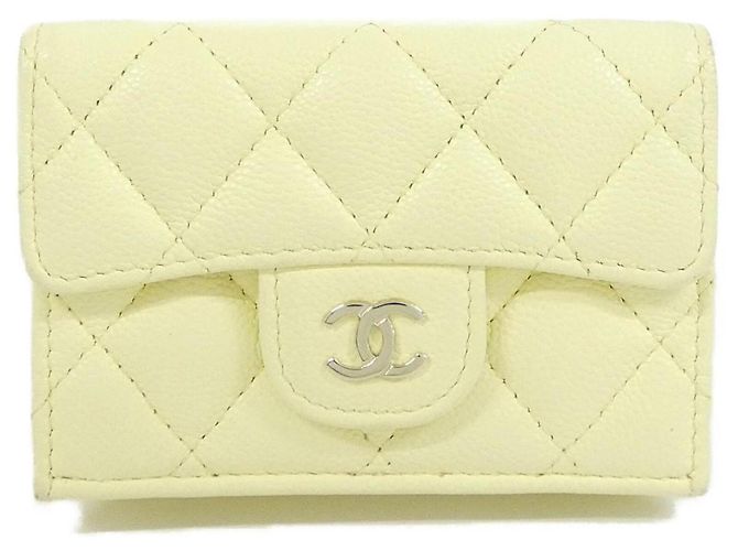 Chanel Timeless Classic Line Yellow Tri-Fold Geldbörse Gelb