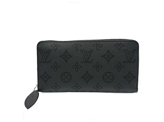 Louis Vuitton Mahina Zippy Wallet Black