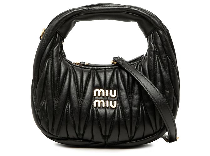 Bolsa Wander Miu Miu Mini em Nappa Matelassé Preta