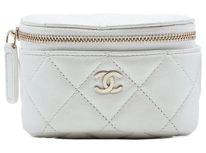 Chanel White CC Quilted Lambskin Arm-Geldbeutel Weiß Roh