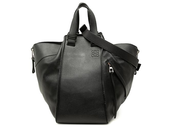 LOEWE Hammock Satchel aus Leder, Schwarz, Medium
