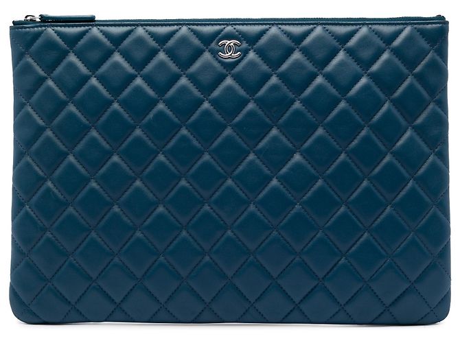 Chanel Blue Large Quilted Lambskin O Case Clutch Blau Dunkelblau