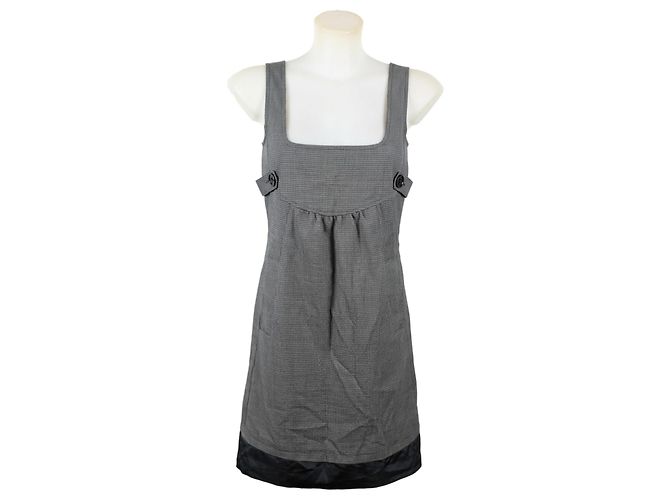 Autre Marque Graues kurzes Kleid mit Karomuster und schwarzen Details