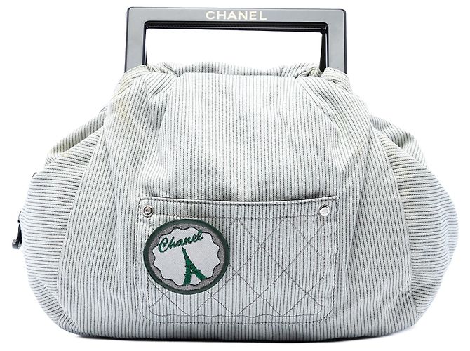 Bolsa Chanel Coco Paris em lona riscada cinza