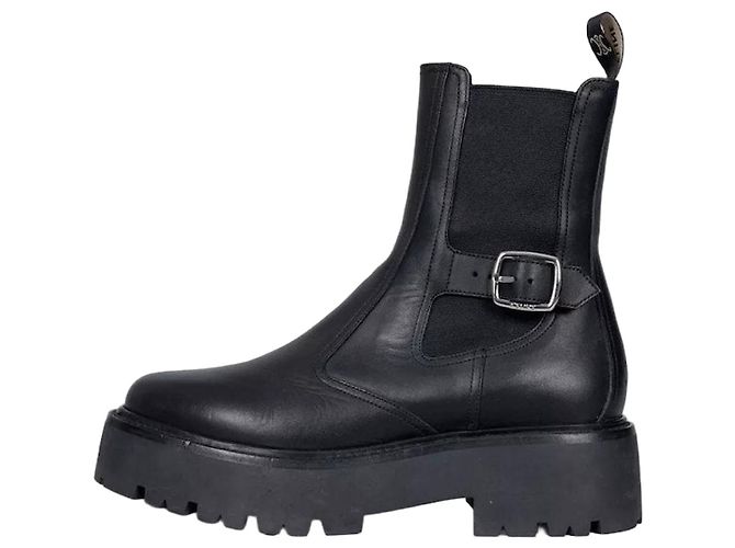 Céline Botas Celine de cuero negro con hebilla plateada - EU 39 de segunda mano