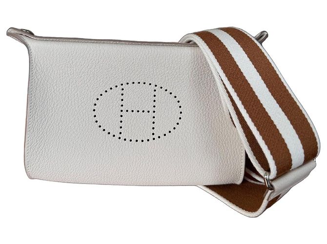 Hermès Videpoches grained leather shoulder bag Beige Cream Silver hardware