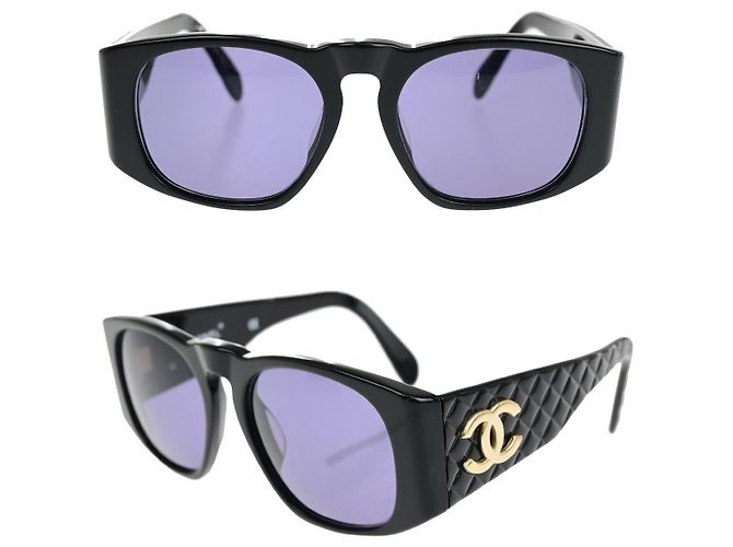 Chanel Logo CC Plastic Negro