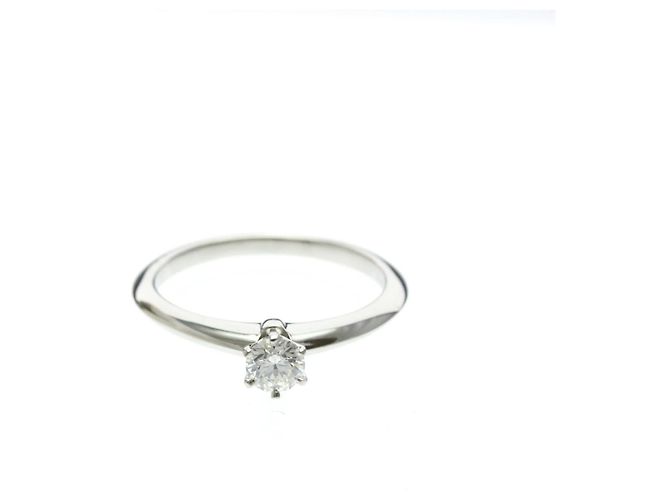 Tiffany & Co. Tiffany Setting Solitär aus Platin mit Diamant 0.24 CT Silber