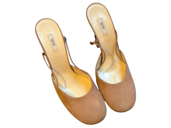 Escarpins slingback en daim Prada Beige