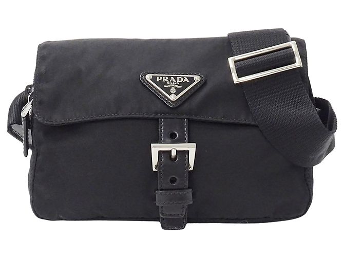 Prada Nylon Schultertasche Schwarz