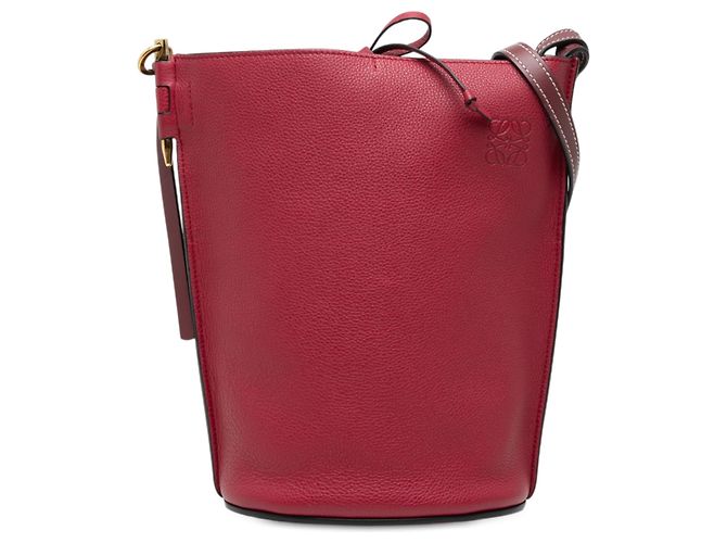 LOEWE Gate Anagram Eimerbeutel aus rotem Leder Bordeaux