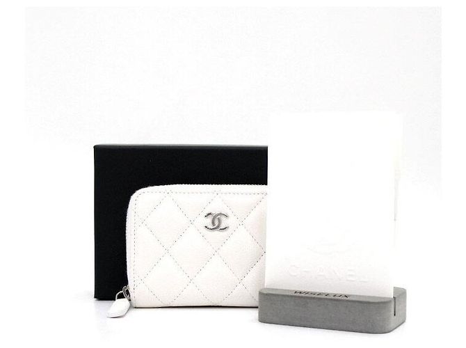 Chanel Classic Silver CC Zip Cardholder White Caviar