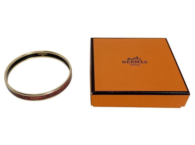 Hermès Hermes Bangle Bracelet in Gold with Rouge Enamel Golden 