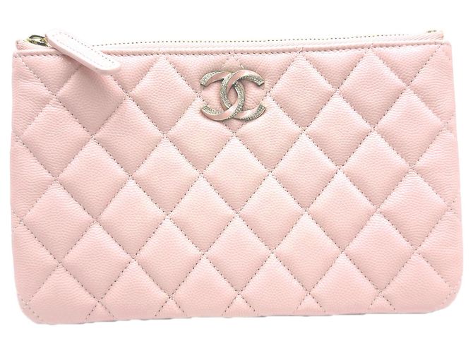 Pouch Chanel Matelassé Rosa 
