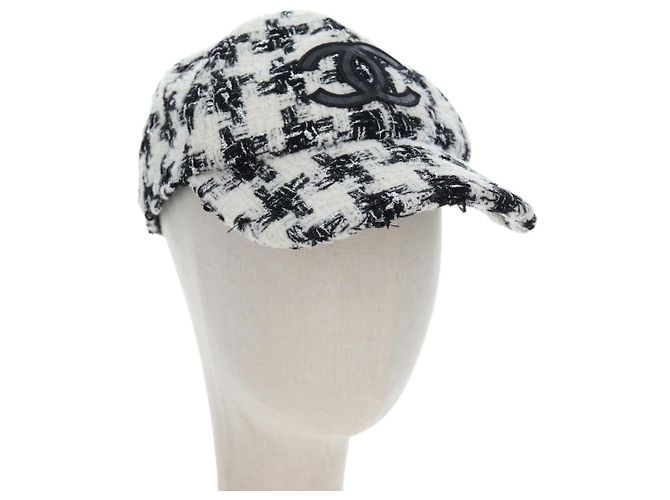 Cappellino CHANEL COCO Tweed M White CC Auth 196483SAM Bianco