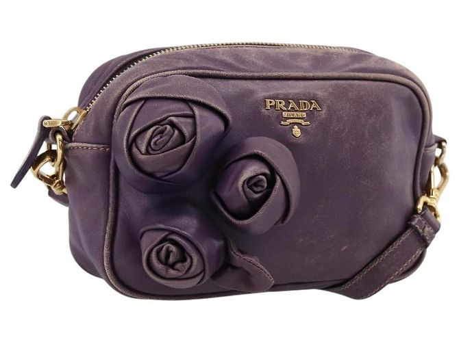 Bolsa de Ombro PRADA em Couro Roxa e Dourada Auth 197470 Dourado Roxo
