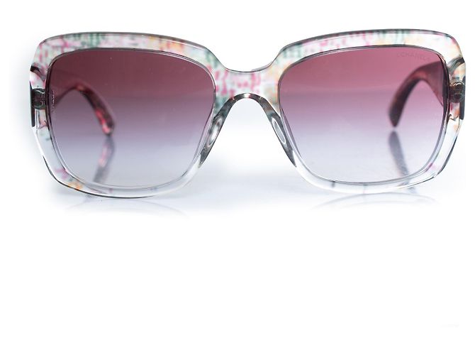 Chanel, gafas de sol oversized con CC plateado Plata Multicolor 