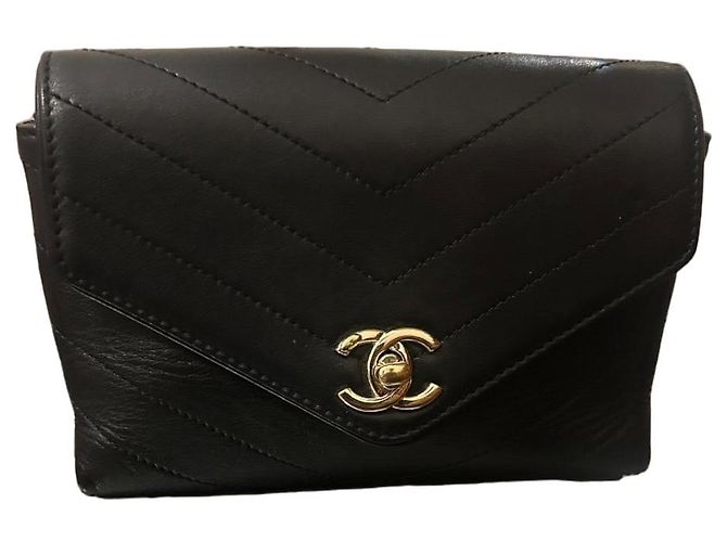 Borsa a tracolla Chanel Chevron in pelle nera Nero
