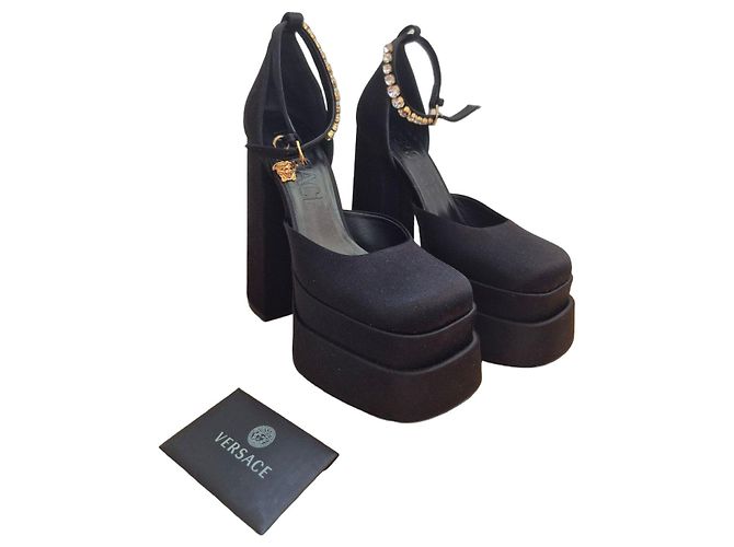 Escarpins plateforme Versace Medusa Noir