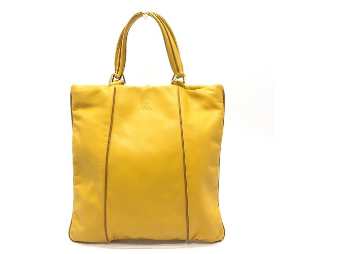 Sac à main en cuir jaune Loewe