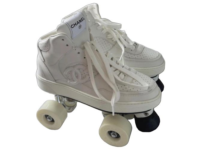 Sapatilhas Roller Skates em couro branco Chanel