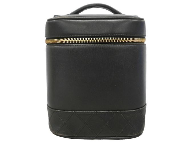 Borsa Vanity Chanel in pelle d'agnello nera Nero