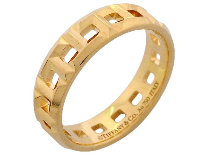 Anello largo Tiffany & Co. T True in oro giallo 18K