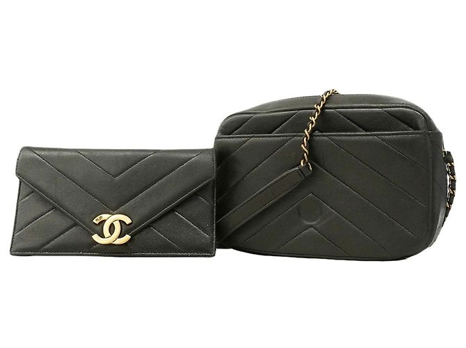 Borsa a tracolla Chanel in pelle nera Nero