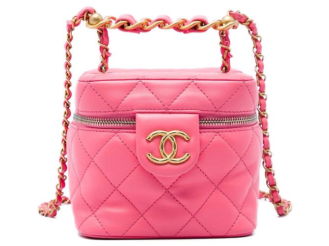 Chanel Vanity Case Small CC de Piel de Cordero Acolchada Rosa con Cadena
