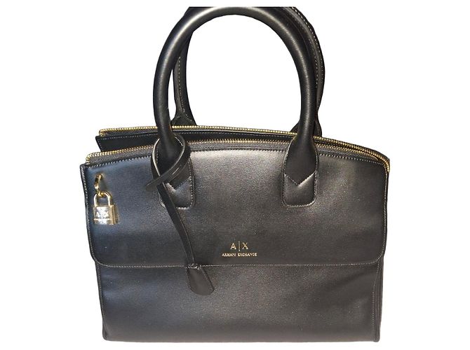 Bolsa Armani Exchange em couro preto