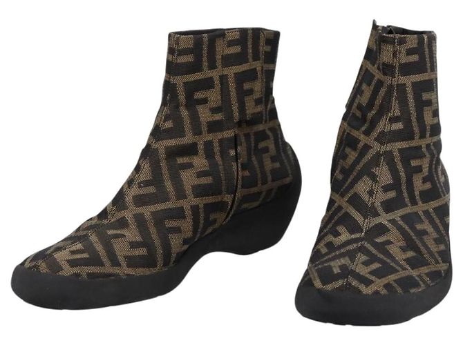 FENDI Zucca Canvas Stiefeletten Braun Schwarz Auth BA15000A