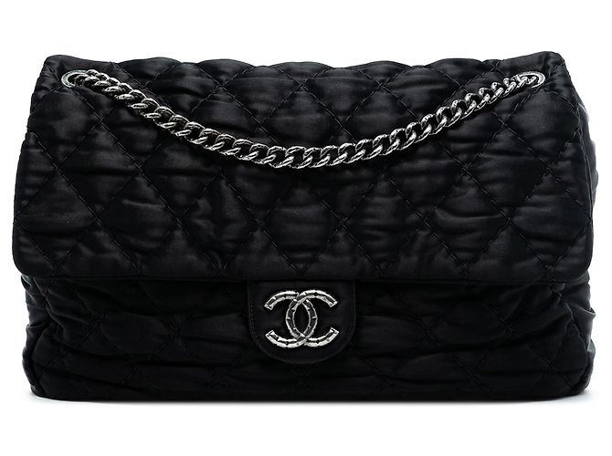 Chanel Extra Large CC gesteppte Satin Single Flap Schultertasche Schwarz