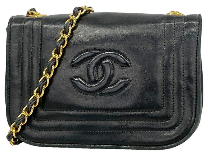 Borsa a tracolla Chanel in pelle d'agnello nera Nero