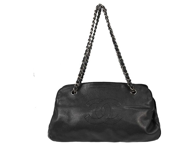 Chanel CC Bowler Caviar Large Preto
