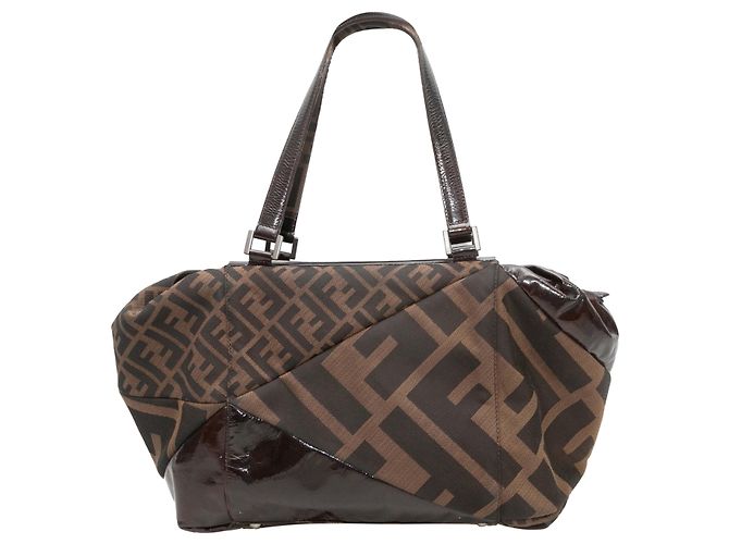 Bolsa Boston Fendi Zucca & Patent Patchwork Castanha Marrom